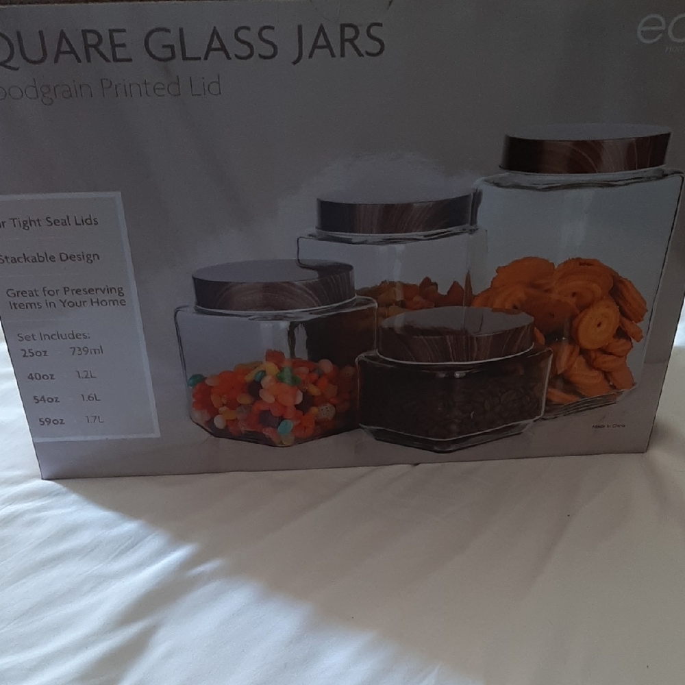 Eco Square Glass Jars with Woodgrain Lids, set of 4